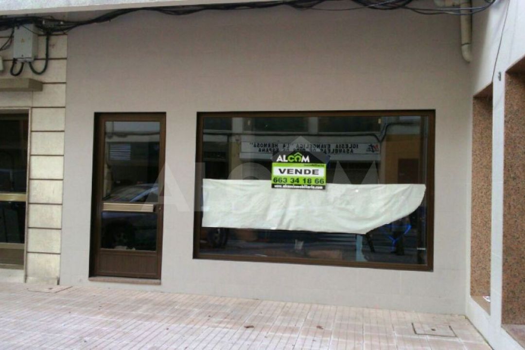 Local Comercial En Venta En Pontevedra (Pontevedra) - Ref: 2047 - 1/9